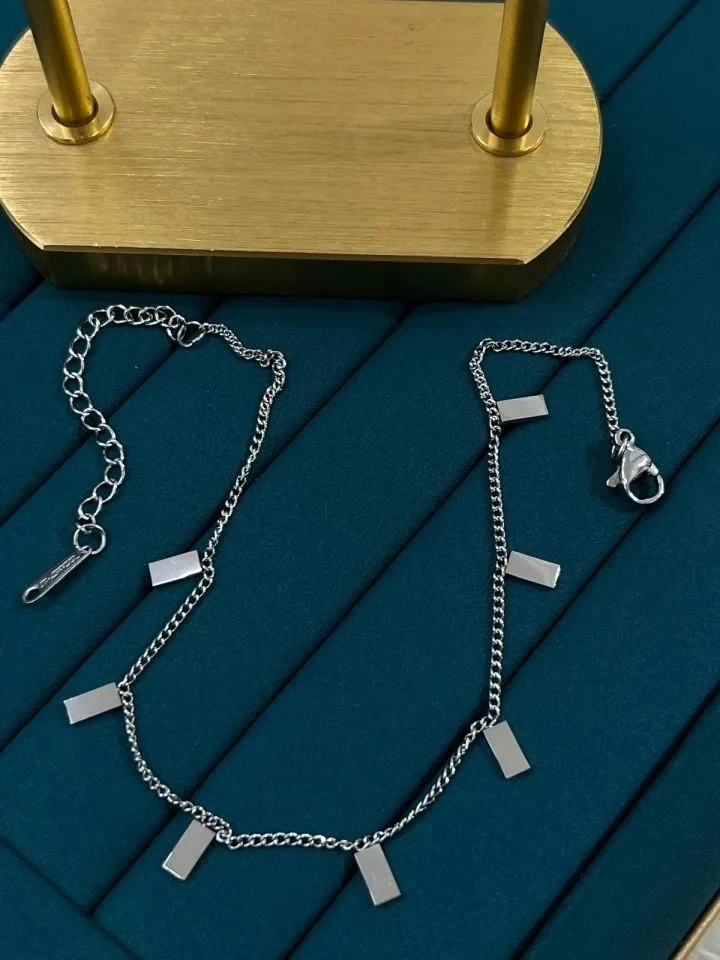 Çelik Modern Dikdörtgen Plakali Halhal