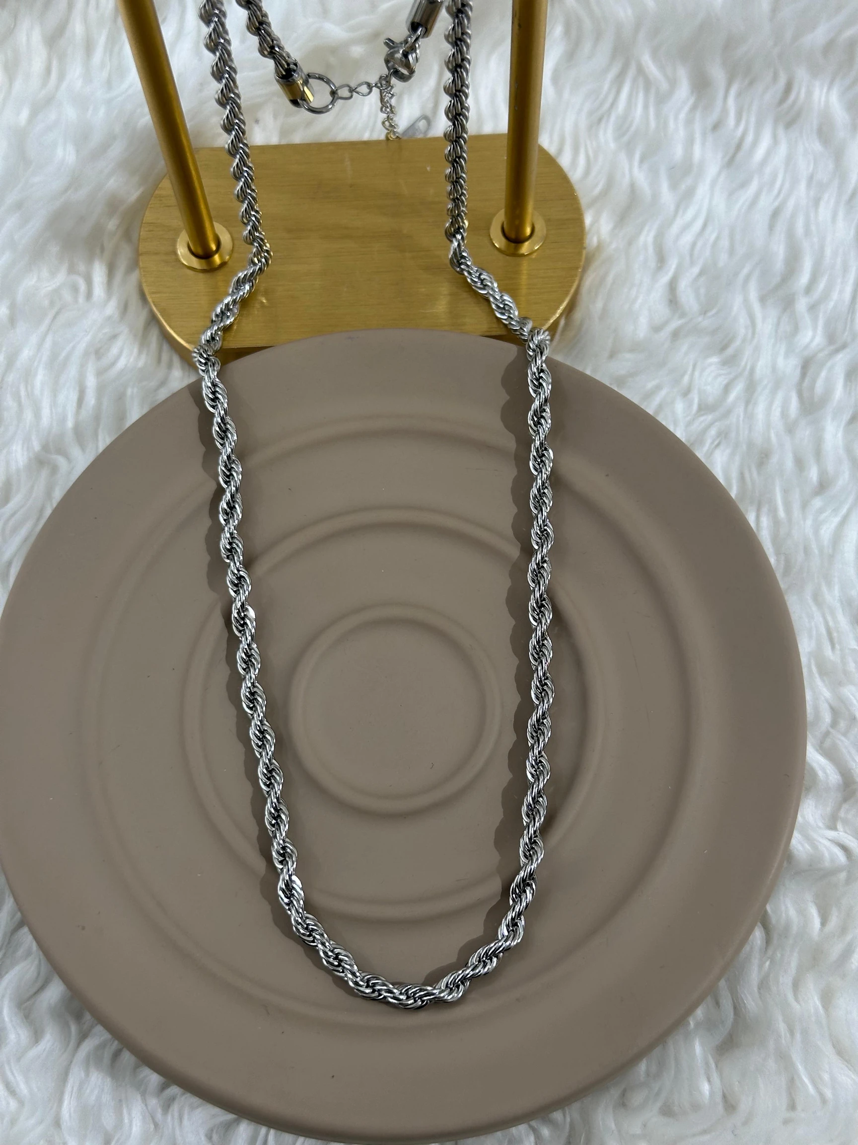 Çelik Burgu Zincir Kolye