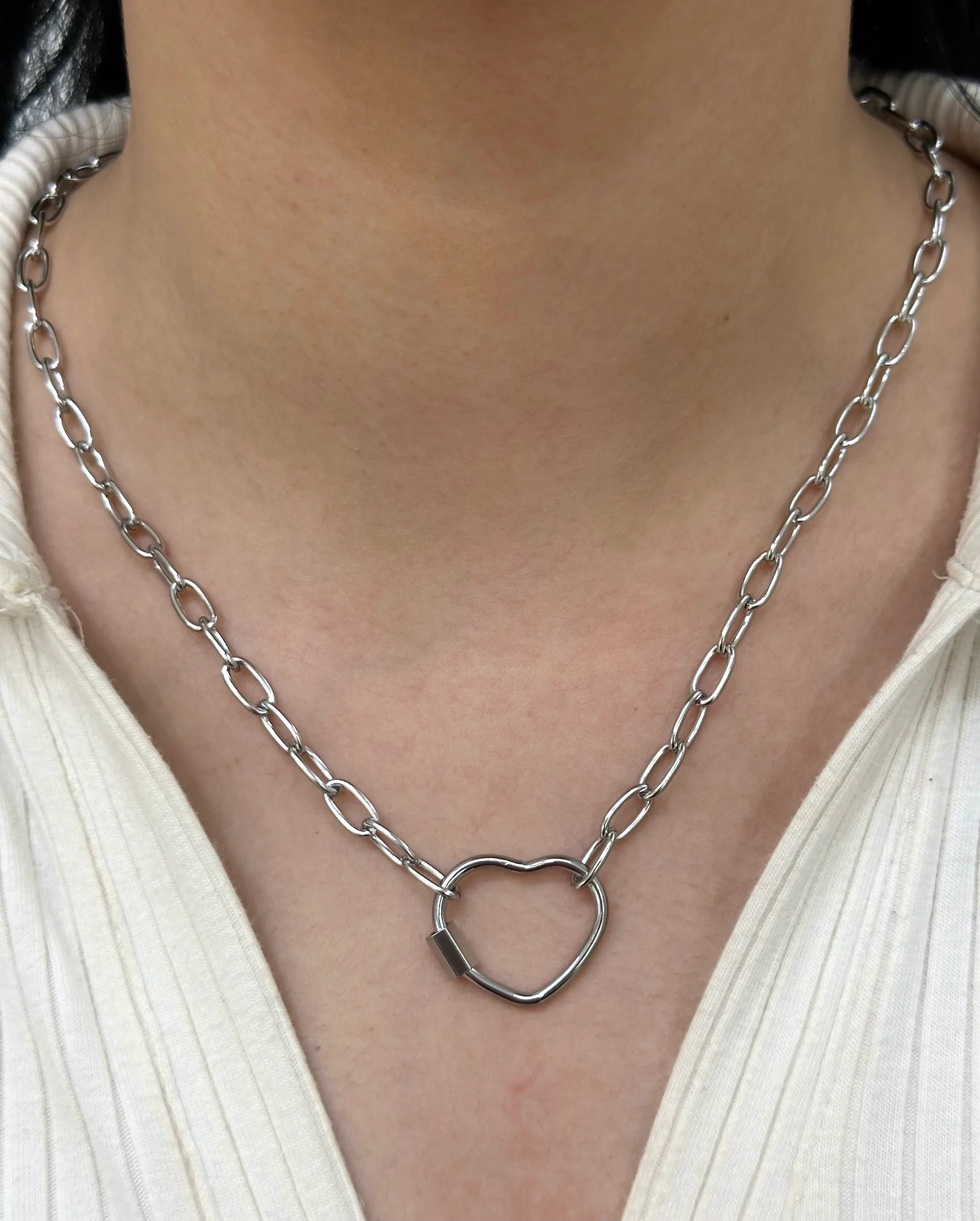 Çelik silver kalpli kolye