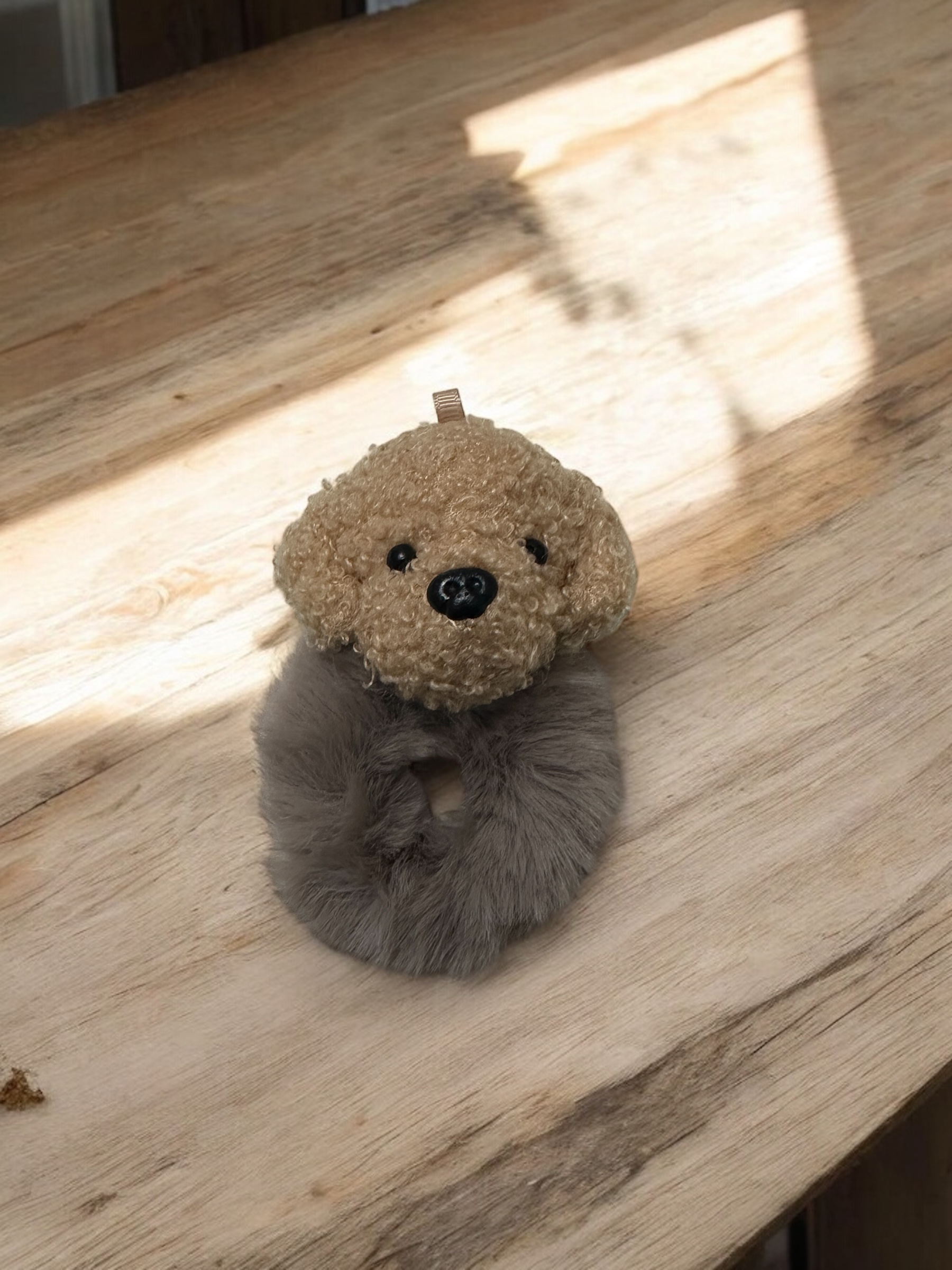 Köpek Figürlü Peluş Simit Lastik Toka Vizon Renk